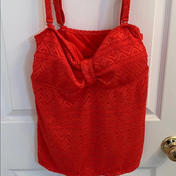 🎉Host Pick🎊 Swimsuit Tankini Top size 1X - Picture 3 of 4